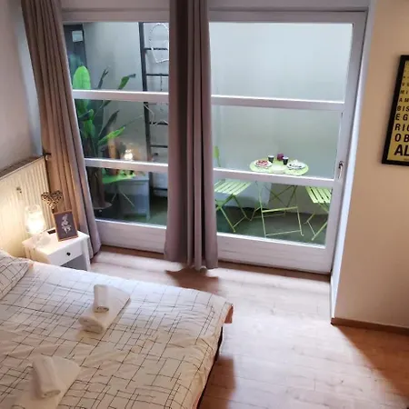 アパート New Duplex De Charme Au Pied De La Cathedrale Carre D'or *