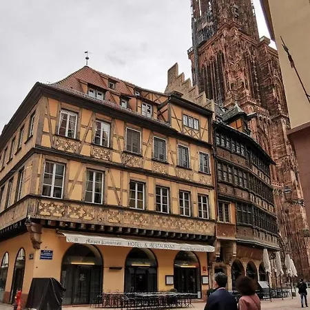 New Duplex De Charme Au Pied De La Cathédrale Carré D'or Apartamento