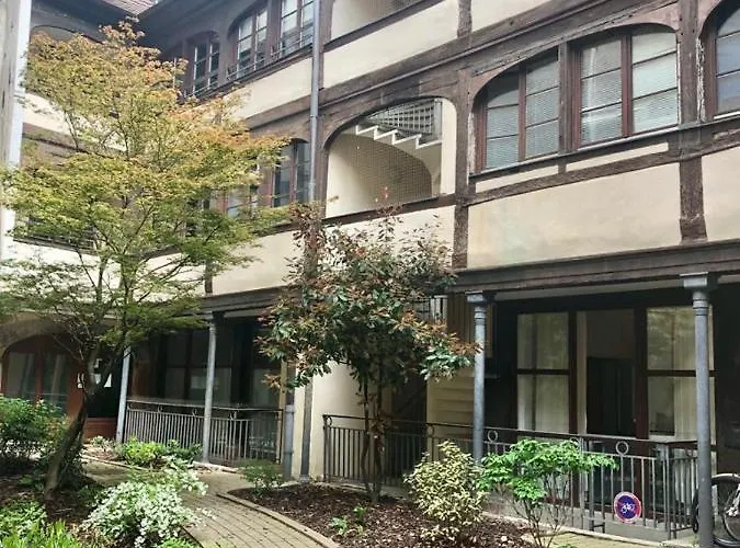 Apartamento New Duplex De Charme Au Pied De La Cathédrale Carré D'or *