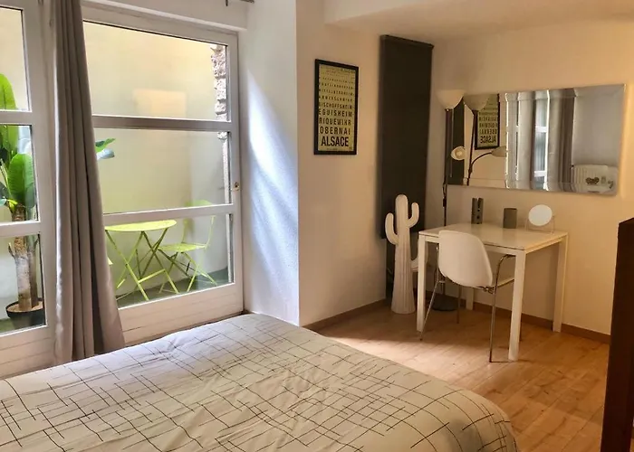 New Duplex De Charme Au Pied De La Cathédrale Carré D'or Apartamento *