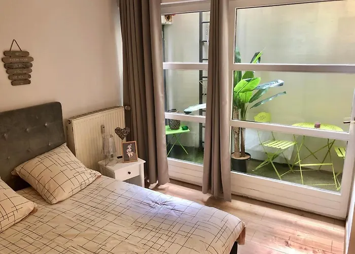 New Duplex De Charme Au Pied De La Cathédrale Carré D'or Apartamento